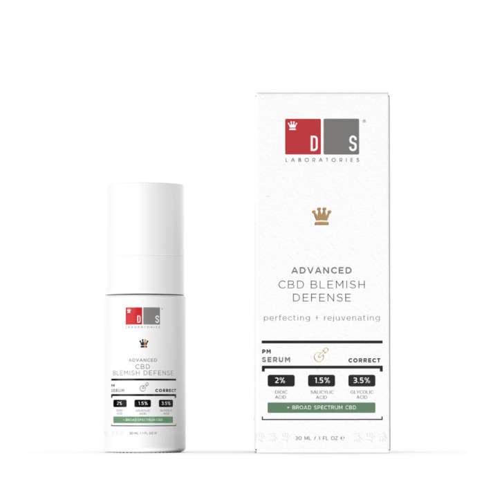 advanced-cbd-blemish-defense-30ml-ds-laboratories Advanced CBD Blemish Defense es un sérum para pieles con tendencia acnéica, ayuda a tratar las imperfecciones y los signos de la edad de la piel madura.